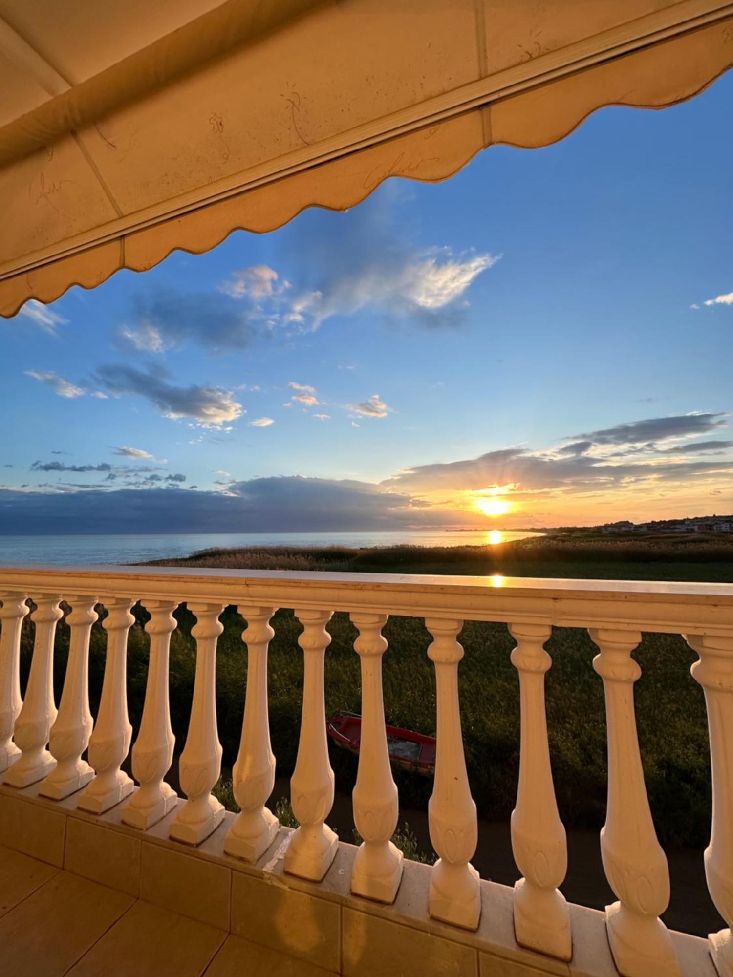 Dimar1 Seaside Apartment Paralia Dionisiou Exterior foto